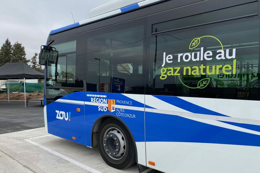 Bus ZOU! roulant au GNV